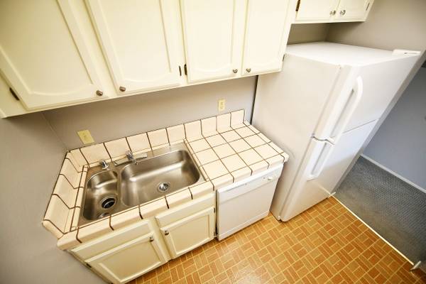 $1,925 / 1br - Condo Quality Building - Welcome to Moss Terrace (oakland piedmont / montclair)63686121305857124