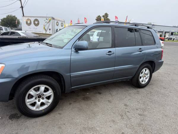 2002 TOYOTA HIGHLANDER - $5.199 (San Diego)63440449931651123