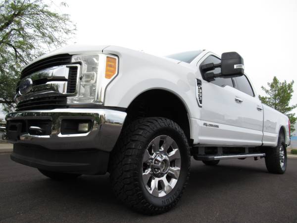 2017 Ford F-350 SD Lariat Crew Cab Long Bed Leveled 4X4 6.7L Diesel!!! 1