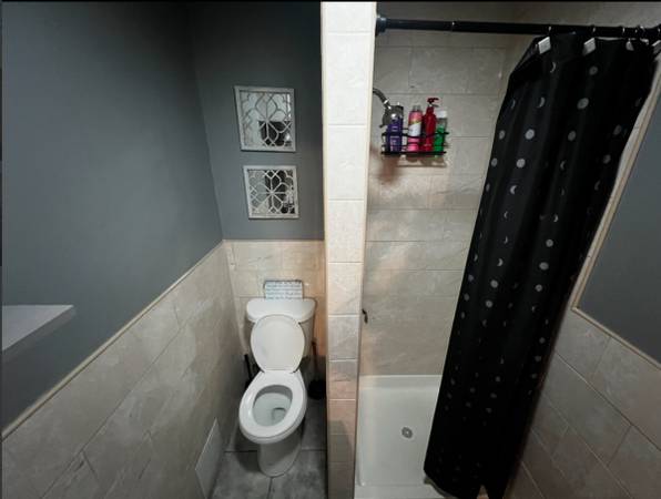 $400 / 1br - Mini studio/private room with bathroom (East New York)64033630550019123