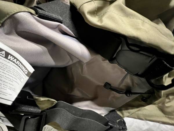 Caddis waders grandes (mujer) y botas de vadear talla 8 (mujer) o 7 (hombre), usadas 2 horas en la playa, en - $100 (Anchorage)63470288900865122