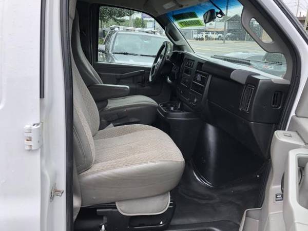 2017 GMC SAVANA - $13800.00 (Nashville, TN)63621493927937124