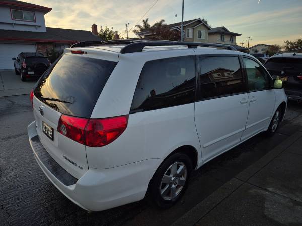 2006 Toyota Sienna 1