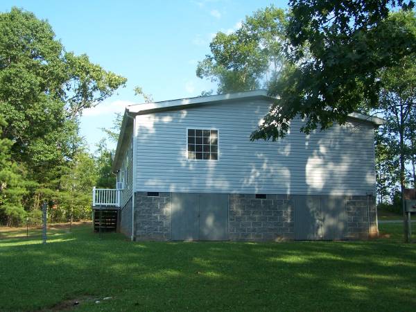 $1,300 / 3br - 1560ft2 - EN ALQUILER - 1030 Stormcrest Road, Rustburg, VA (Rustburg)63851966964737124