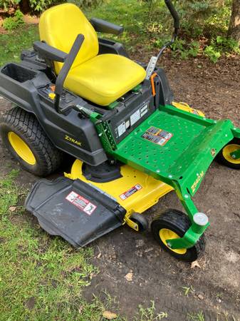 John Deere Z540M Zero Turn 1