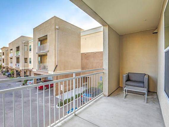 $2,699 / 1br - 803ft2 - Adjacent to the entertainment and shopping mecca of The Collection (Riverpark)63800428118785123