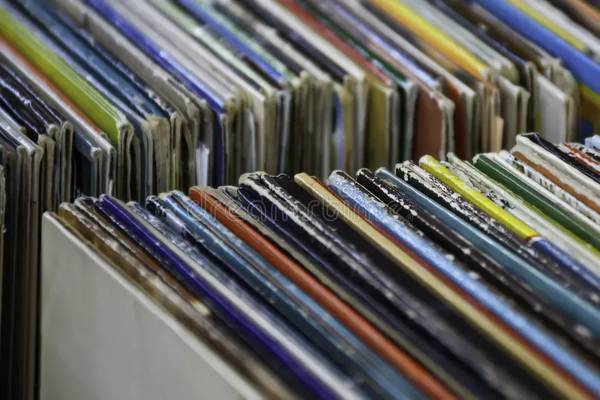 Looking for rock/punk/jazz/new wave/grunge LPs 1