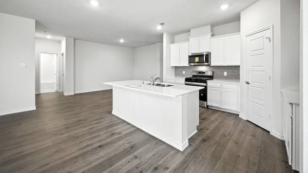 $464,054 / 4br - Wake Up to Golf Course Views Everyday (Celina, TX)64305647822465121