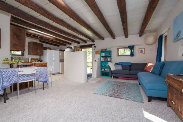 $1,575 / 525ft2 - Pequeña Casa Adobe -- Entorno Verde Privado (Santa Fe, cerca del Hospital Christus St. Vincent)63659781327361122