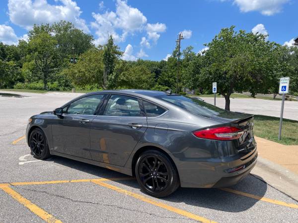 2019 Ford Fusion SE ( SUPER CLEAN ) - $12,950 (Merriam)63621942447105122