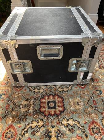 6U Shockmount Road/Flight Case for rack mount gear 1
