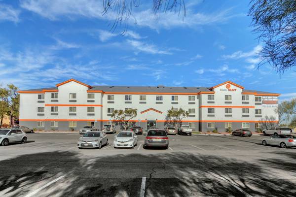 $363 It's hot out! Be Cool and stay with us63859502081025121
