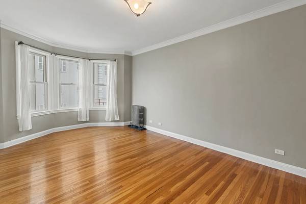 $1,600 / 591ft2 - Bright & Updated Marina Studio @ Prime Location Near Chestnut Street (San Francisco)63946668902915121