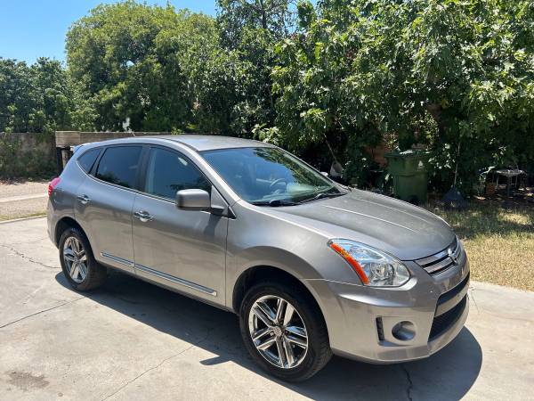 2011 nissan rogue krom edition - $4,50063618239617537121