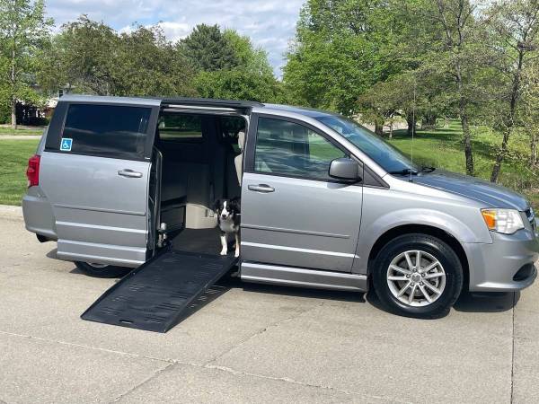 ♿ 2O13 DODGE GRAND CARAVAN ♿ BRAUN ENTERVAN" WHEELCHAIR VAN 1
