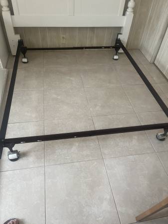 Adjustable bed base 1