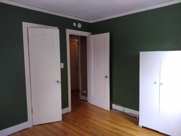 $650 / 3br - 120ft2 - Habitación acogedora en alquiler en casa de 3 habitaciones estilo craftsman $650 (Piedmont)63841707912833122