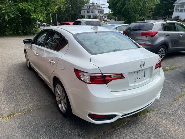 2016 Acura ILX 8-Vel AT - $10,200 (CHELMSFORD)63618118961921123