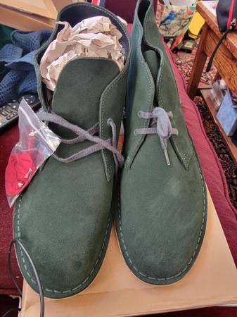 Botas Clark's Desert nuevas en caja. Talla 10.5 para hombre. - $70 (bernal heights)63471457889025120
