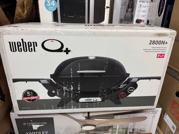 New Weber Q2800N + LP Outdoor Gas BBQ Grill Black! 1