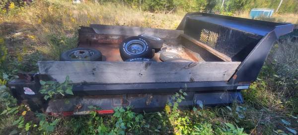 small dump body for 3/4 ton or 1 ton truck 1