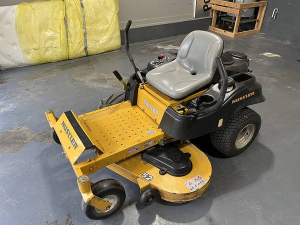 Hustler Raptor 52" zero turn riding mower 1
