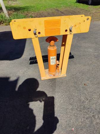 Hydraulic pipe bender 1