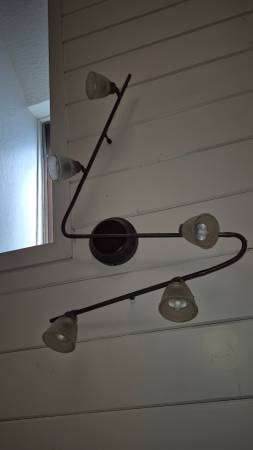 2@ 21"x34" halogen track lighting 1
