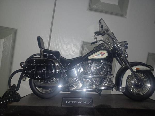 Harley Davidson Motorcycle Telephone 1
