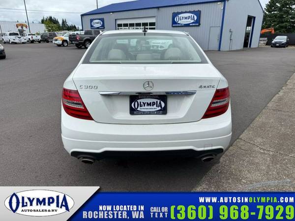 2012 Mercedes-Benz Clase C C 300 4MATIC Sedán de Lujo 4D - $12,947 (Rochester, WA)63438406251395123