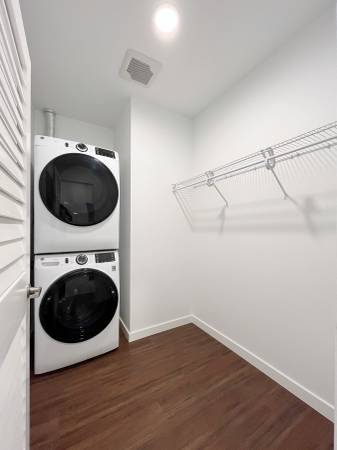 $3,445 / 2br - 907ft2 - ¡6 SEMANAS GRATIS! Amplio y tranquilo hogar de 2 habitaciones con balcón privado (U Village)63850640987009122