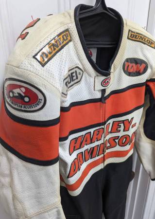 Authentic HD Racing Leathers 1