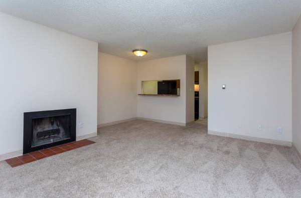 $1,029 / 1hab - 630ft2 - 1A/1B, ¡Ubicado en Denver!, Acceso controlado (Goldsmith)63973355589763120