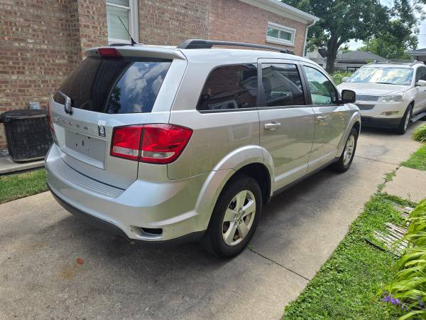 2012 DODGE JOURNEY SXT ..... LIMPIO ... FUNCIONA GENIAL .. - $3,900 (Oak lawn)63616776483713123