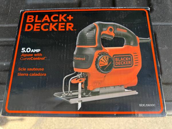 Black + Decker 5.0 AMP Jigsaw with Curve Control - Excellent Condition 1