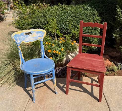 $20.00 EACH FIRM ⭐️ Vintage Distressed Solid Wood Farmhouse Chairs 1