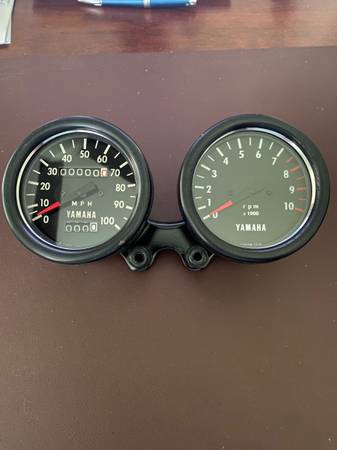 Yamaha 250 Speedometer and Tach. 1