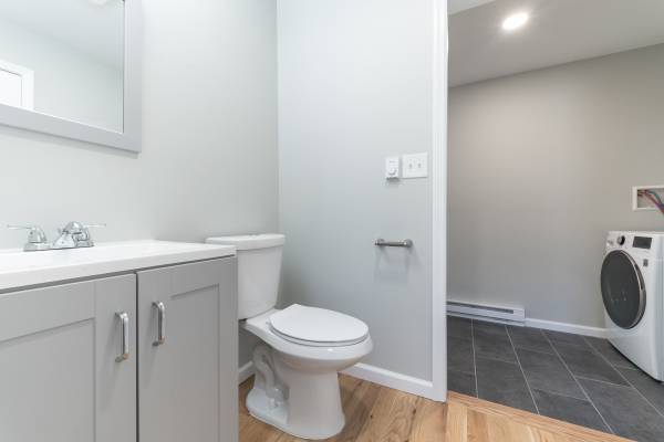 $700 / 1br - 800ft2 - Spacious 1 Bed/1 Bath in Trafford Westmoreland County (Trafford)64013533334403123