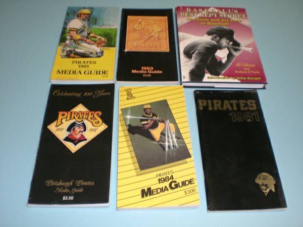 5 PIRATES 1980s MEDIA GUIDES & AL OLIVER BASEBALL BOOK 1