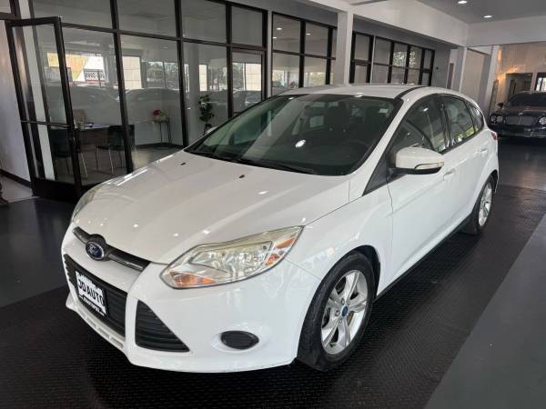 2013 Ford Focus SE Hatchback 4D 4 cilindros, combustible flexible, 2.0L - CUDL CERTIFICADO - $4995.0063435537176707121
