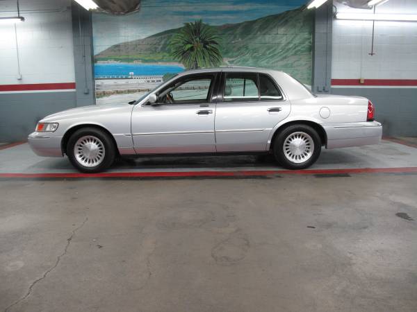 2002 Mercury Marquis LS Premium ¡Excelente auto al 100% según Carfax! - $6.995 (CHATSWORTH)634374563056651211