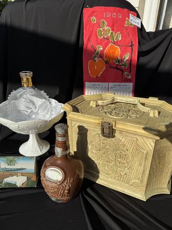 Yard sale photo