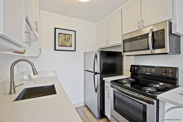 $2,295 / 400ft2 - Pisos Tipo Madera | OFERTAS | Estudio en Westwood/Cerca de UCLA (Westwood)63863894783233124