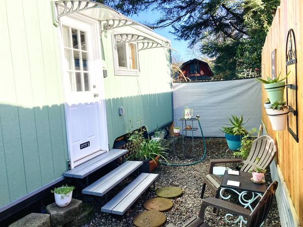 Tiny House in excellent condition 22 x 8.5 ft 1
