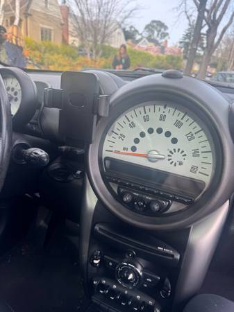 Mini Cooper Countryman Verde Oscuro 2012 - $6,700 (burlingame)63487813275265122