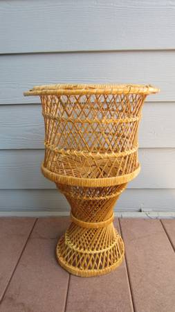 Bamboo wicker plant stand 1