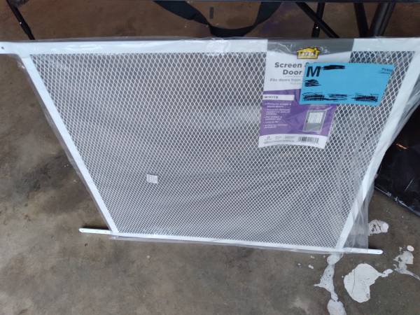 M-D White Screen Door Grille 1