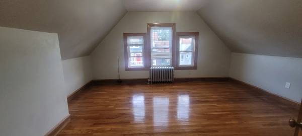 $1,300 / 5br - $1300, Utilities and wifi included! (Dorchester)63996406112899122