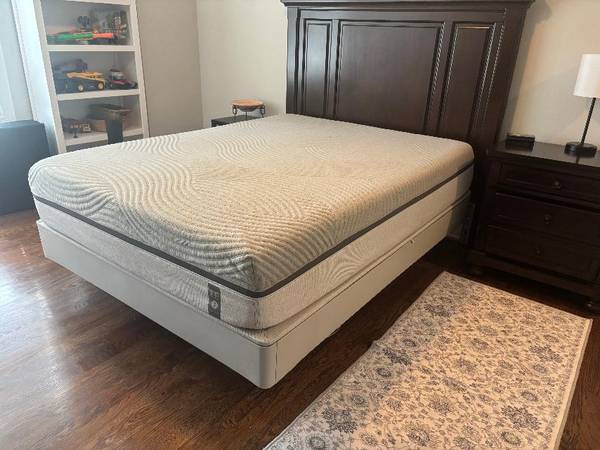 Queen Sleep Number Bed, Nightstand and Chest 1