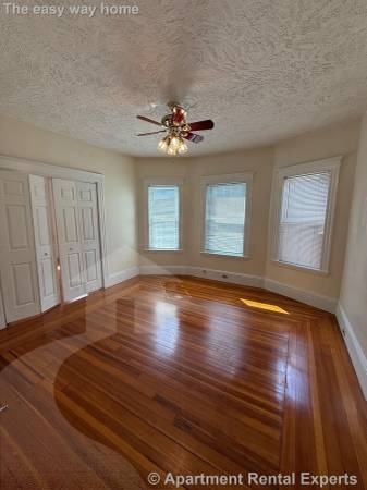 $2,800 / 2br - --- Sweet 2+ Bed --- Porch -- NO FEE -- Walk to Harvard Sq (Somerville \ Dali \ Inman Sq.)63655287491843120